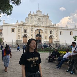 Meet your Posher, Angela